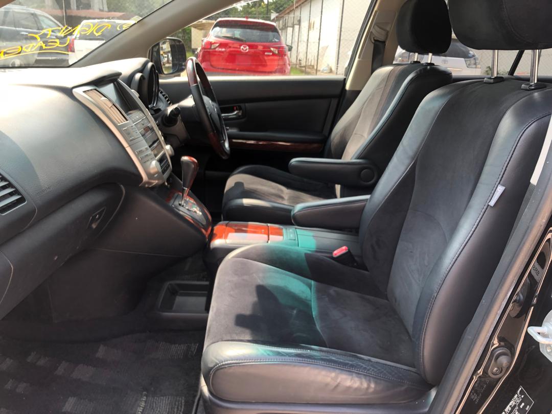 764. Toyota Harrier 240G L-Package Alcantara 2009