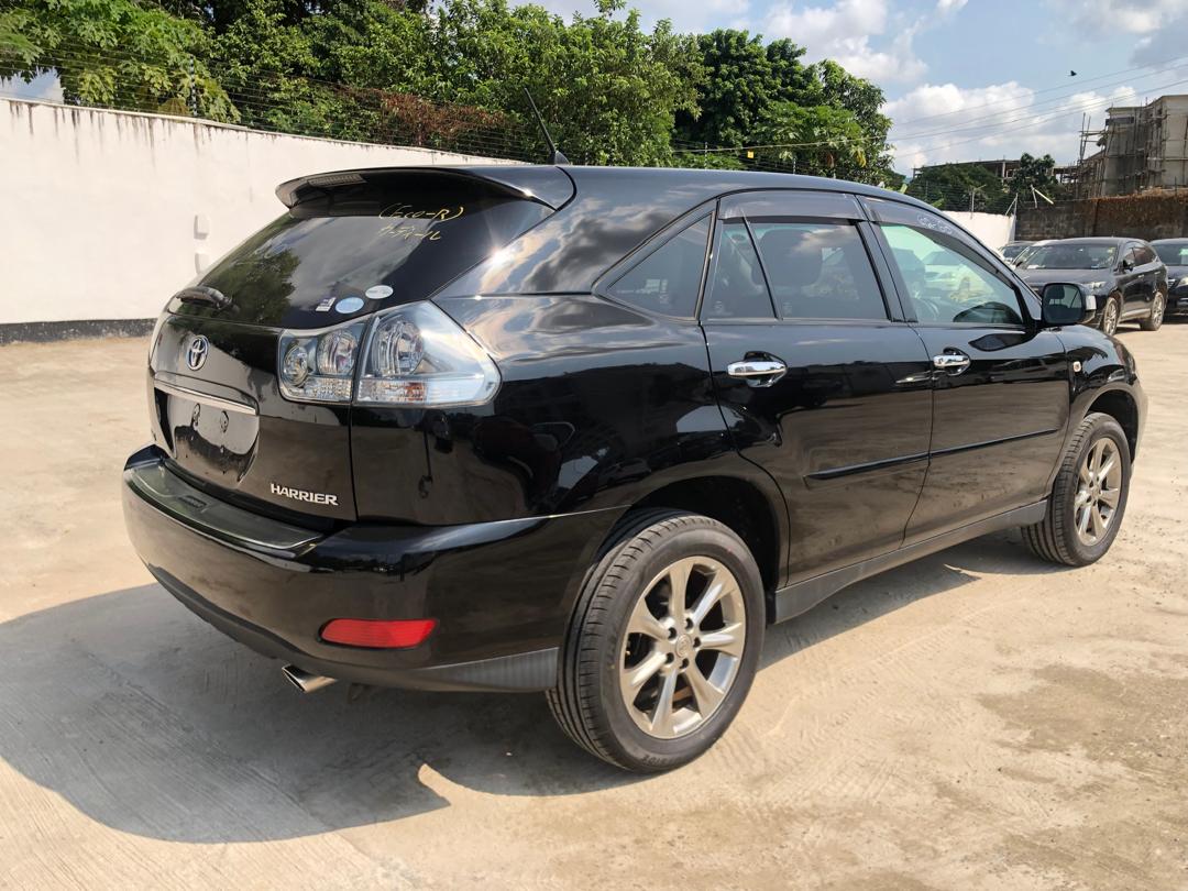 764. Toyota Harrier 240G L-Package Alcantara 2009