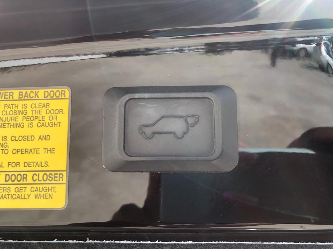 764. Toyota Harrier 240G L-Package Alcantara 2009