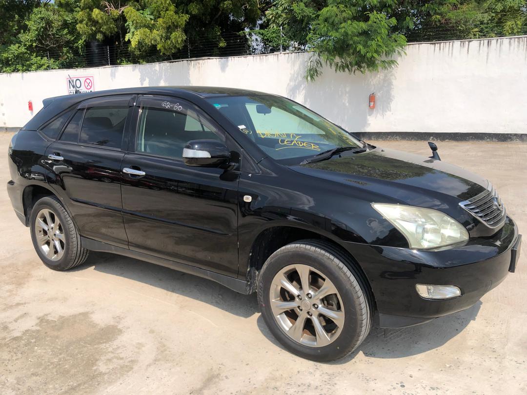 764. Toyota Harrier 240G L-Package Alcantara 2009