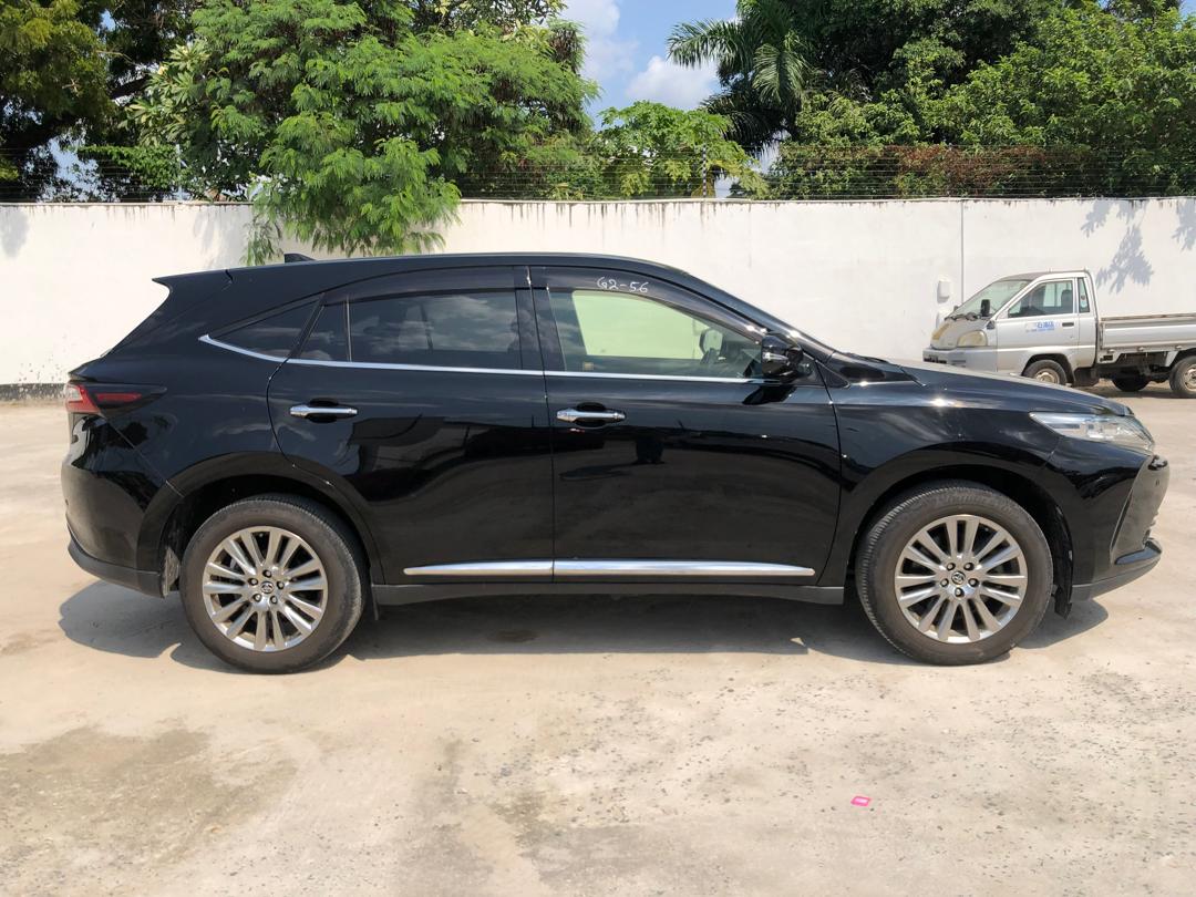 765. Toyota Harrier Premium 2019
