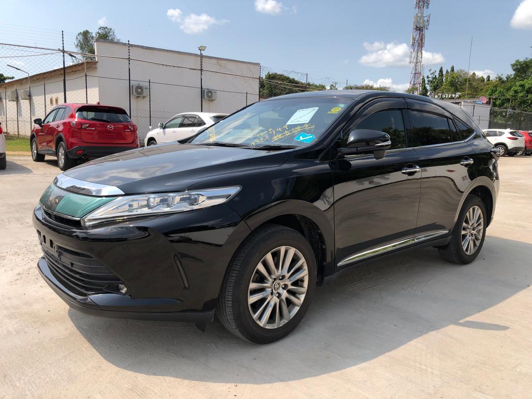765. Toyota Harrier Premium 2019