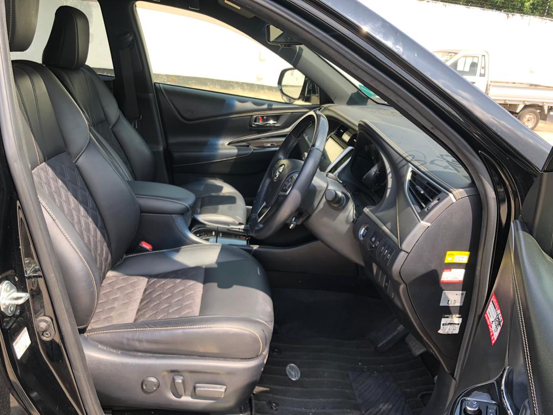 765. Toyota Harrier Premium 2019