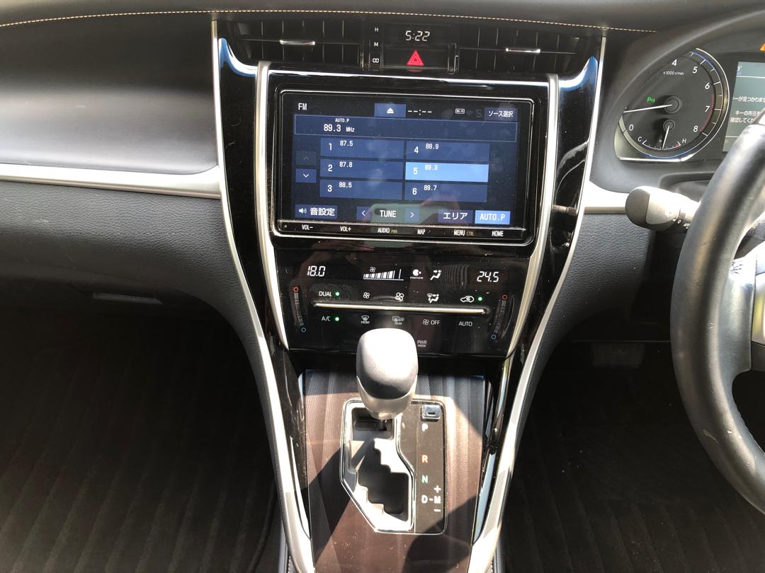 765. Toyota Harrier Premium 2019