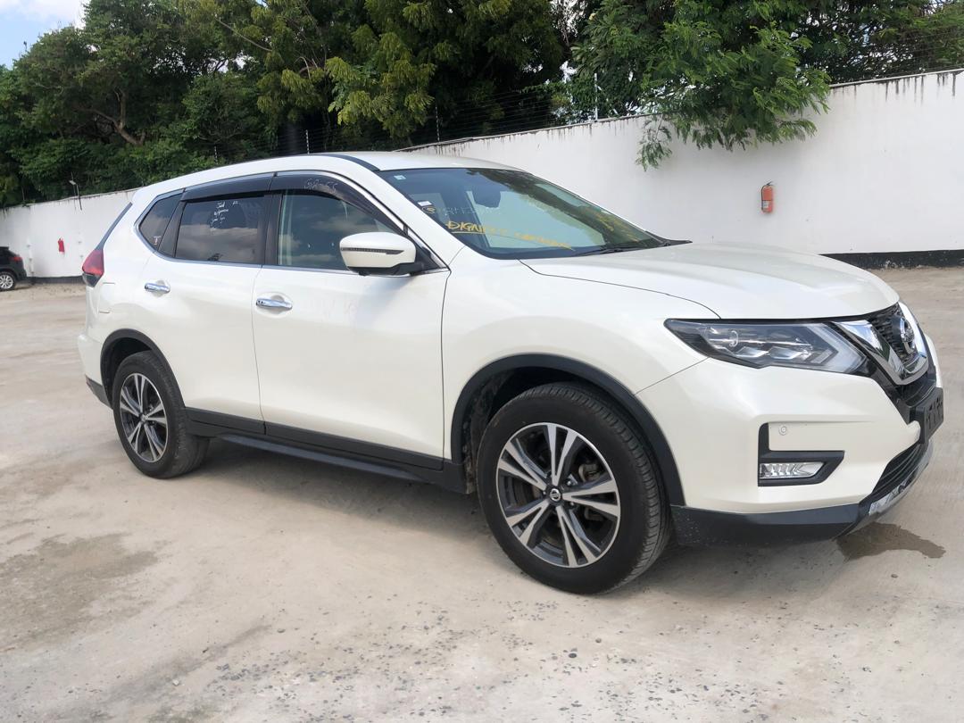 767. NISSAN X-Trail 20Xi 2018