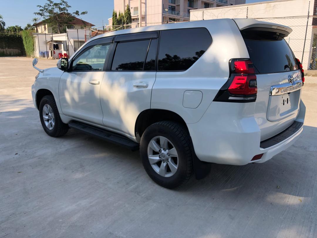 843. TOYOTA LAND CRUSIER PRADO TX 2020