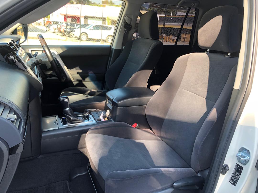 843. TOYOTA LAND CRUSIER PRADO TX 2020