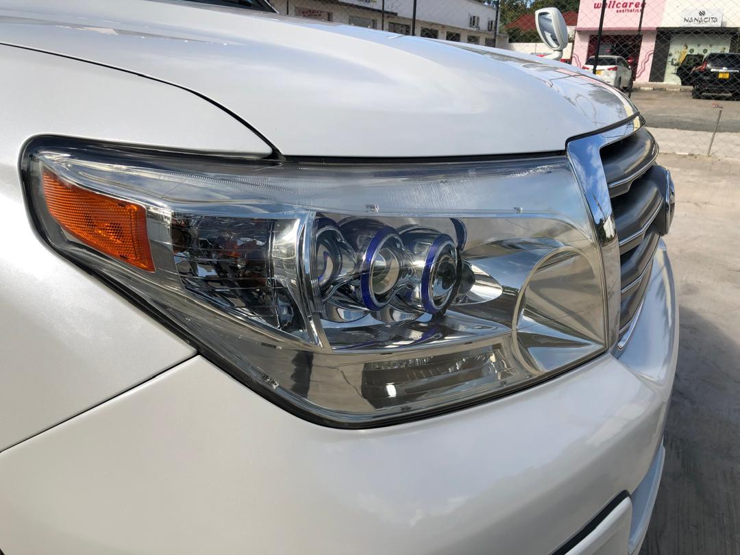 841 TOYOTA LAND CRUISER AX 2008
