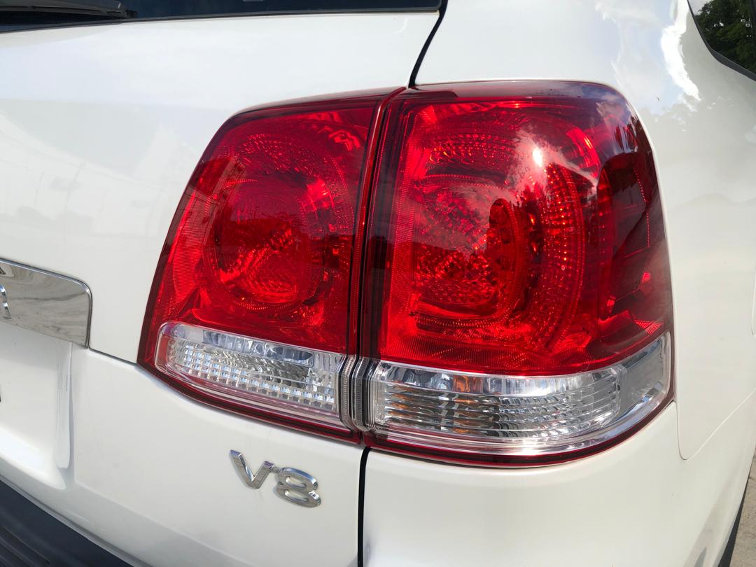 841 TOYOTA LAND CRUISER AX 2008