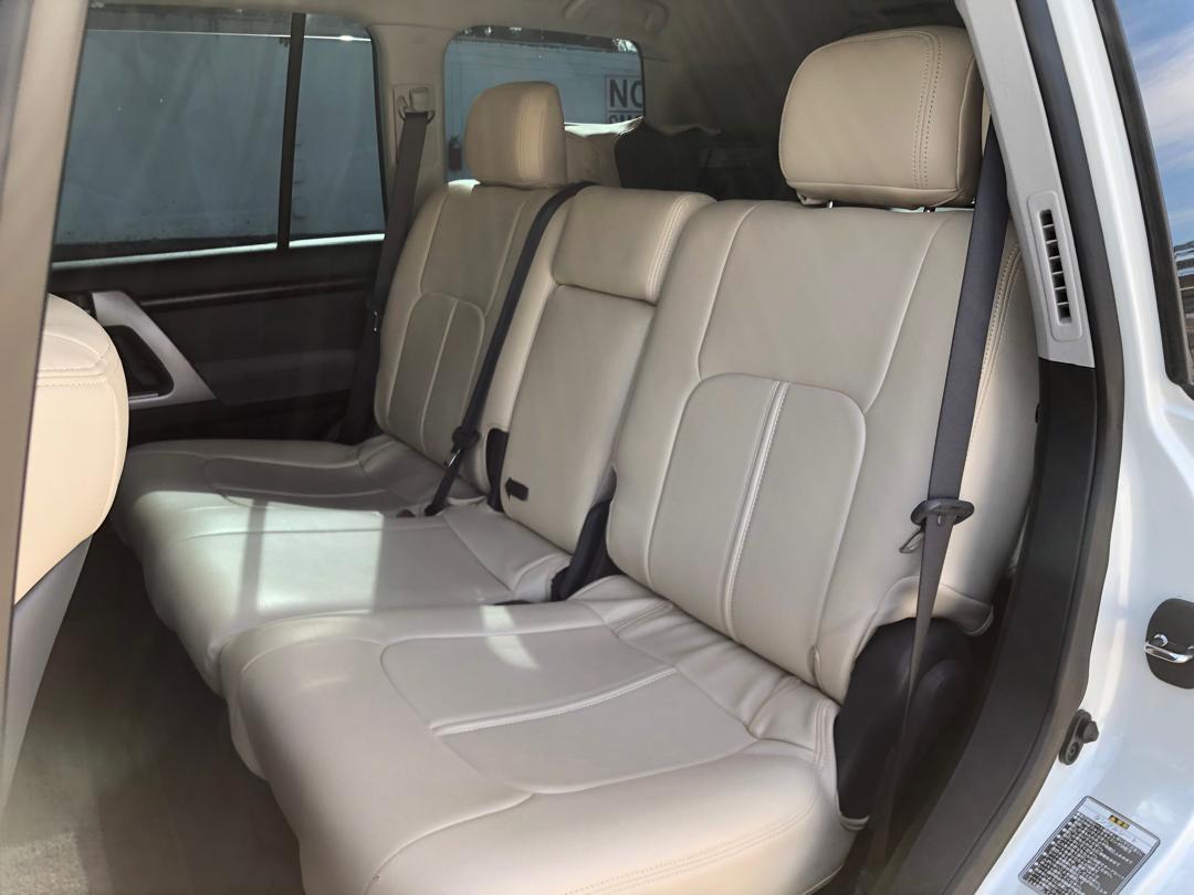 841 TOYOTA LAND CRUISER AX 2008