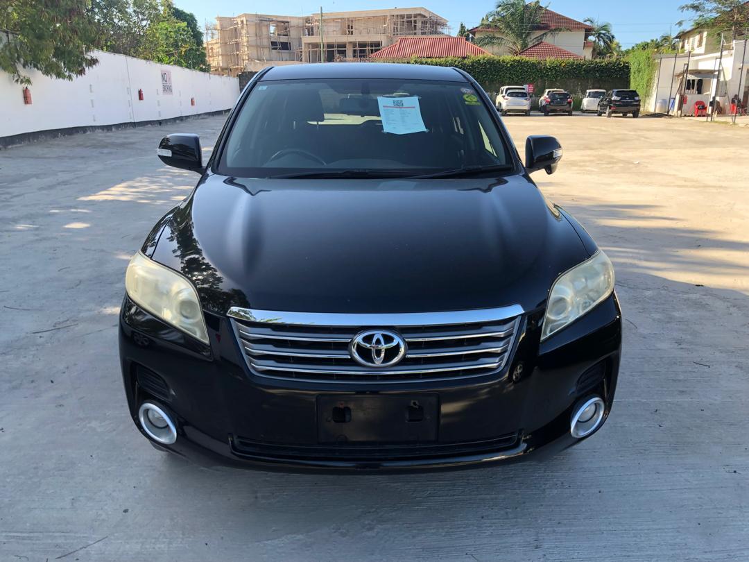 828. Toyota Vanguard 240S 2009