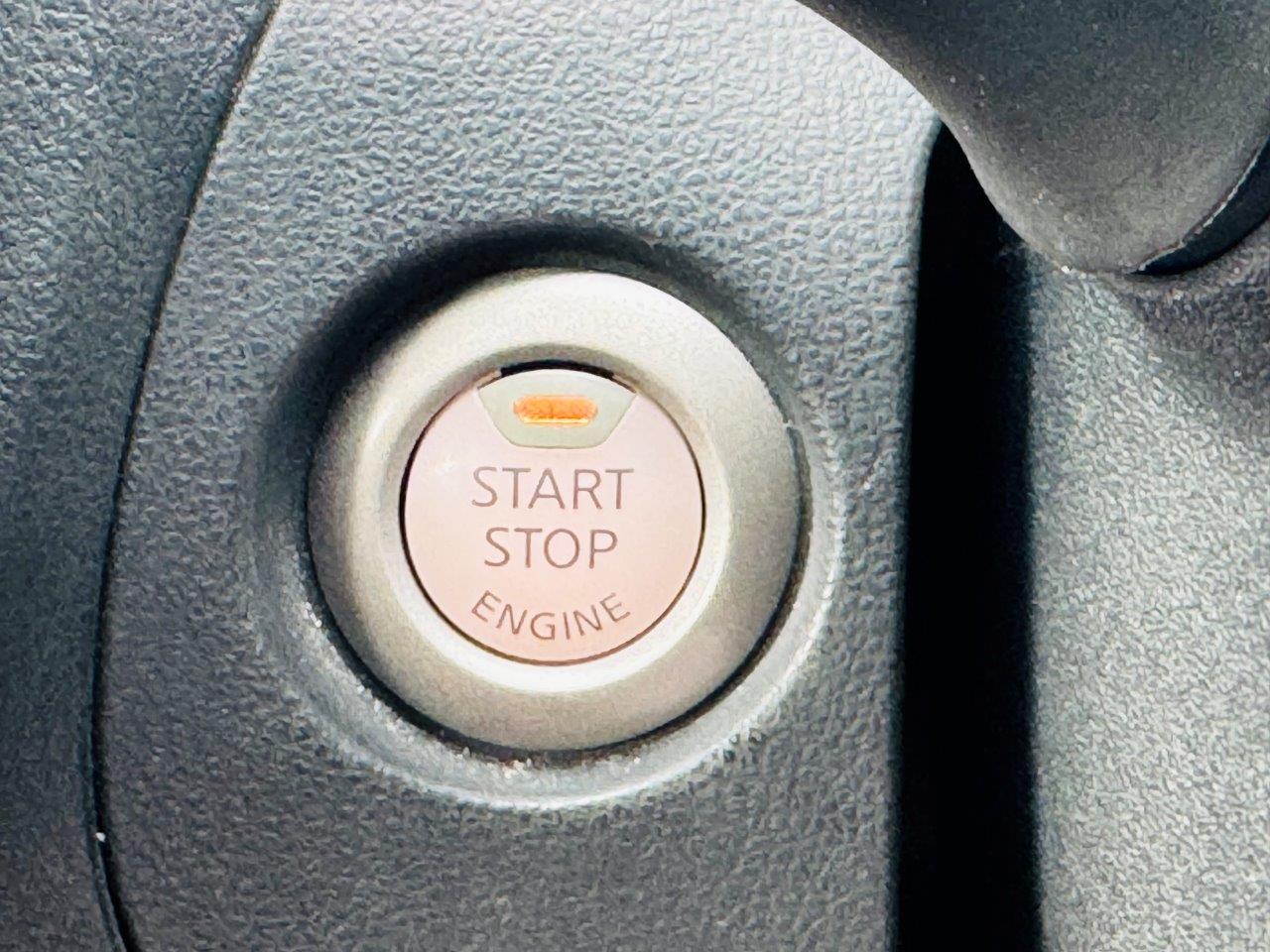 594 Nissan Juke 15RX Personalize package 2013