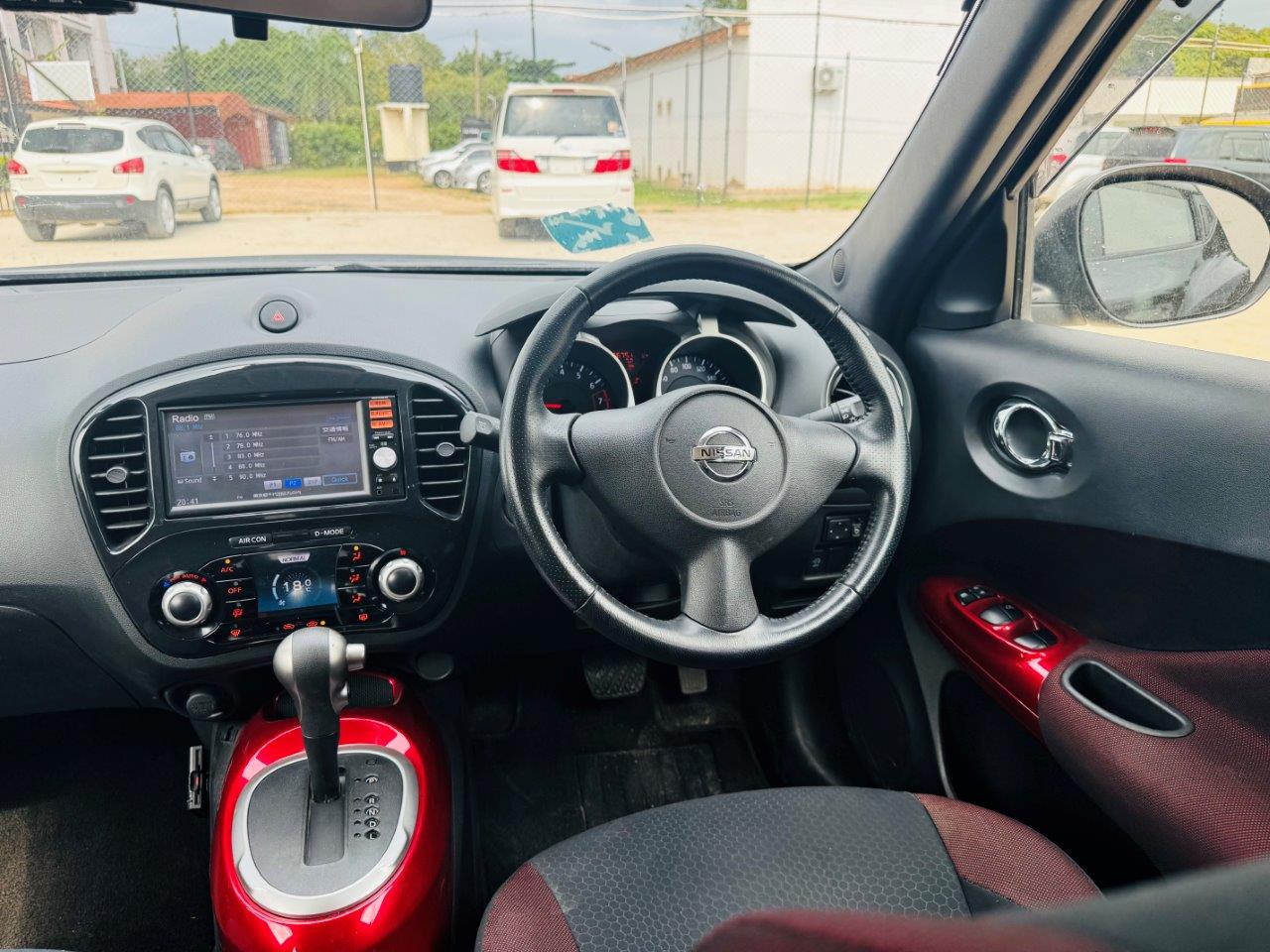 594 Nissan Juke 15RX Personalize package 2013