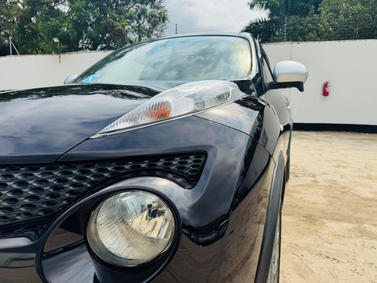 594 Nissan Juke 15RX Personalize package 2013