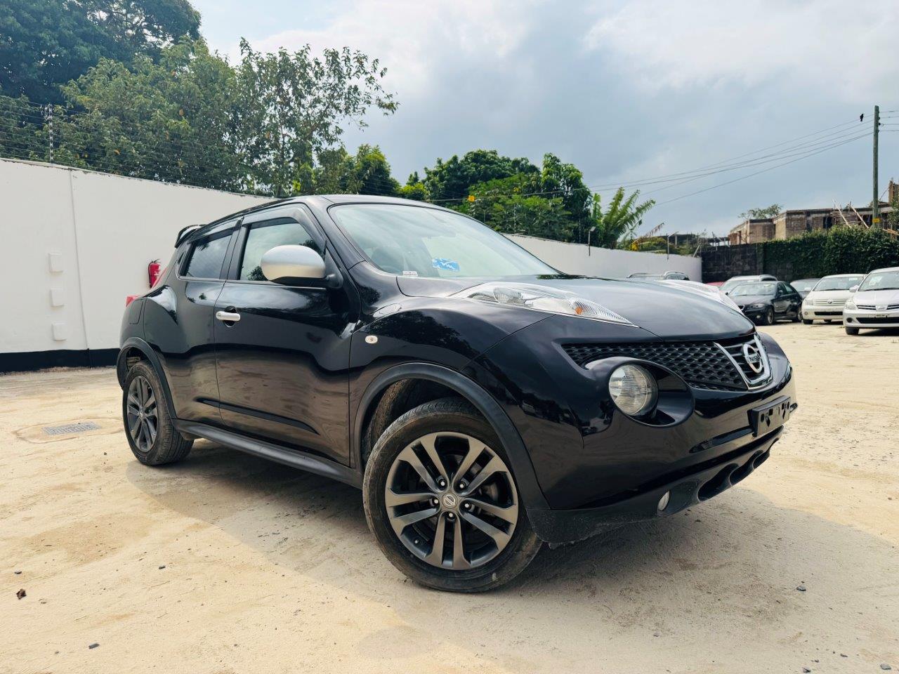 594 Nissan Juke 15RX Personalize package 2013