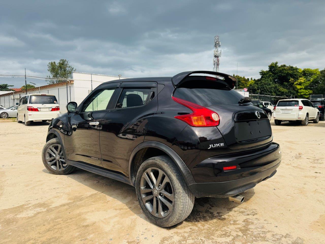 594 Nissan Juke 15RX Personalize package 2013