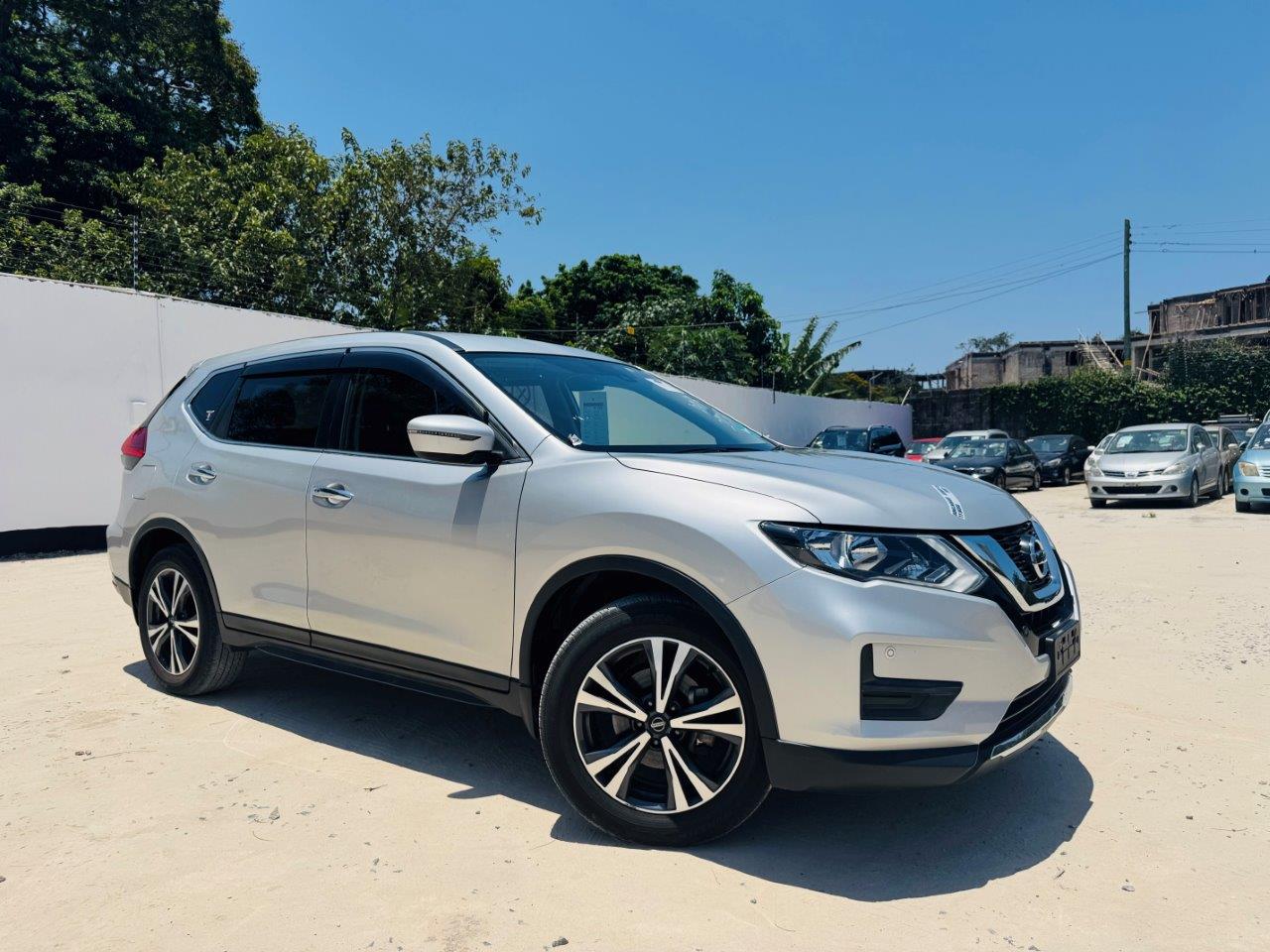 609. Nissan X-Trail 20X 2017