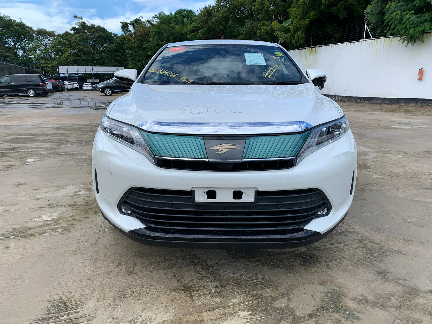721. Toyota Harrier Elegance 2018