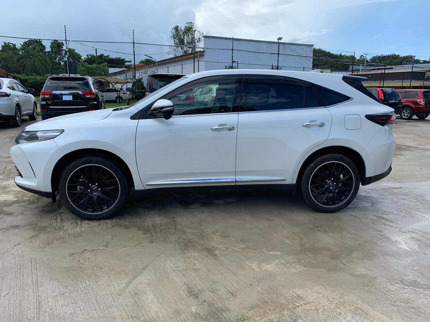 721. Toyota Harrier Elegance 2018