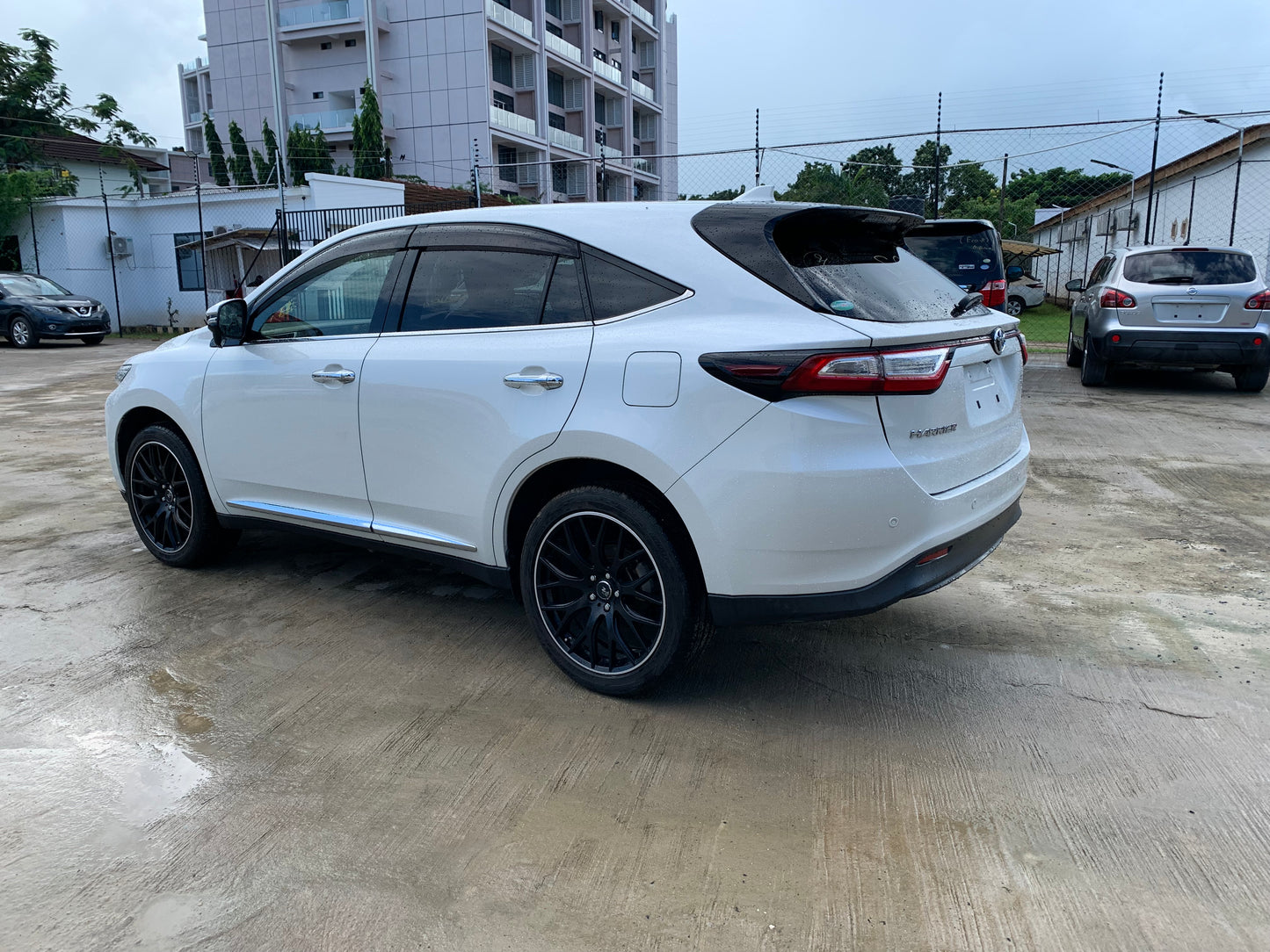 721. Toyota Harrier Elegance 2018