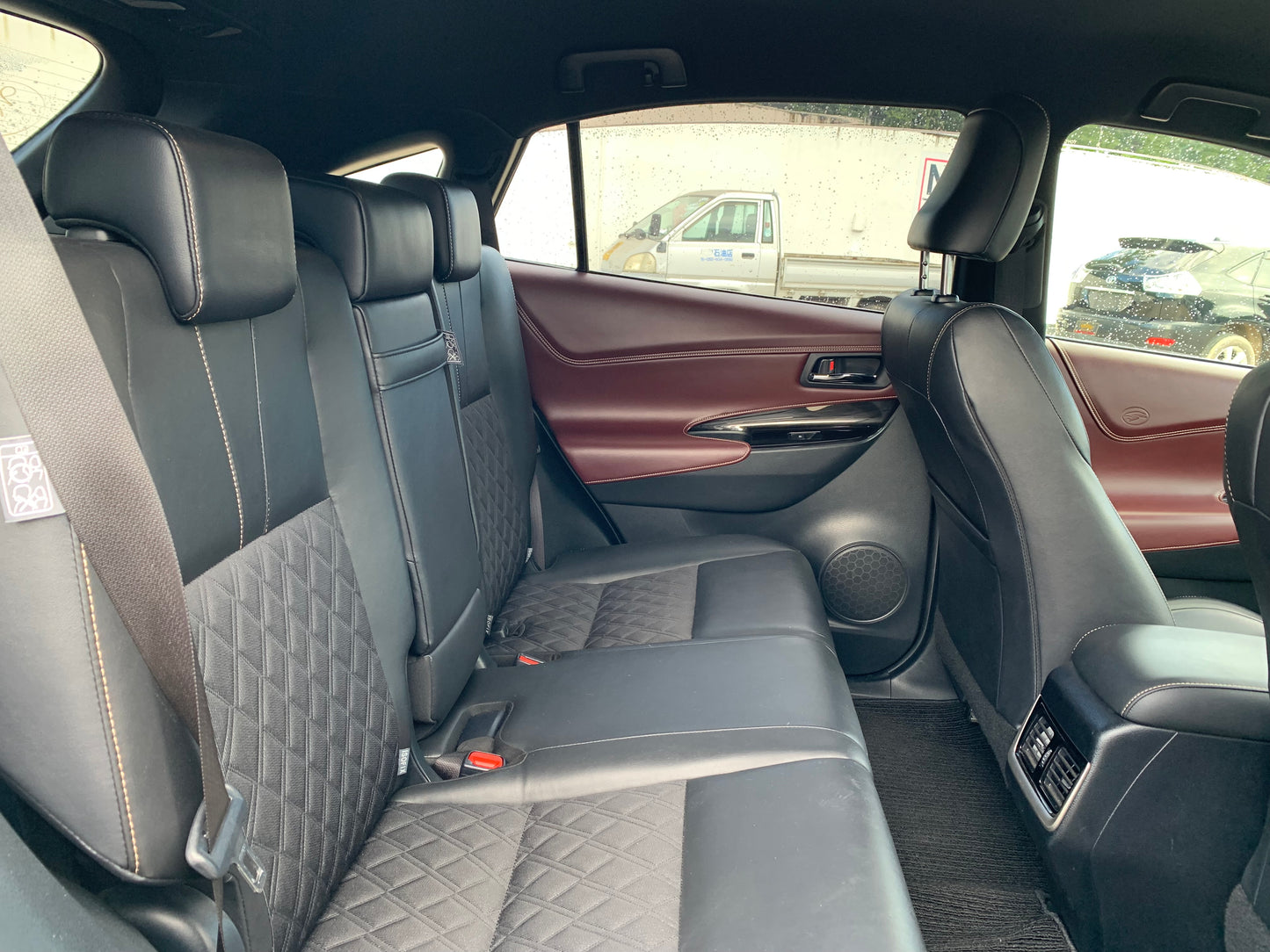 721. Toyota Harrier Elegance 2018