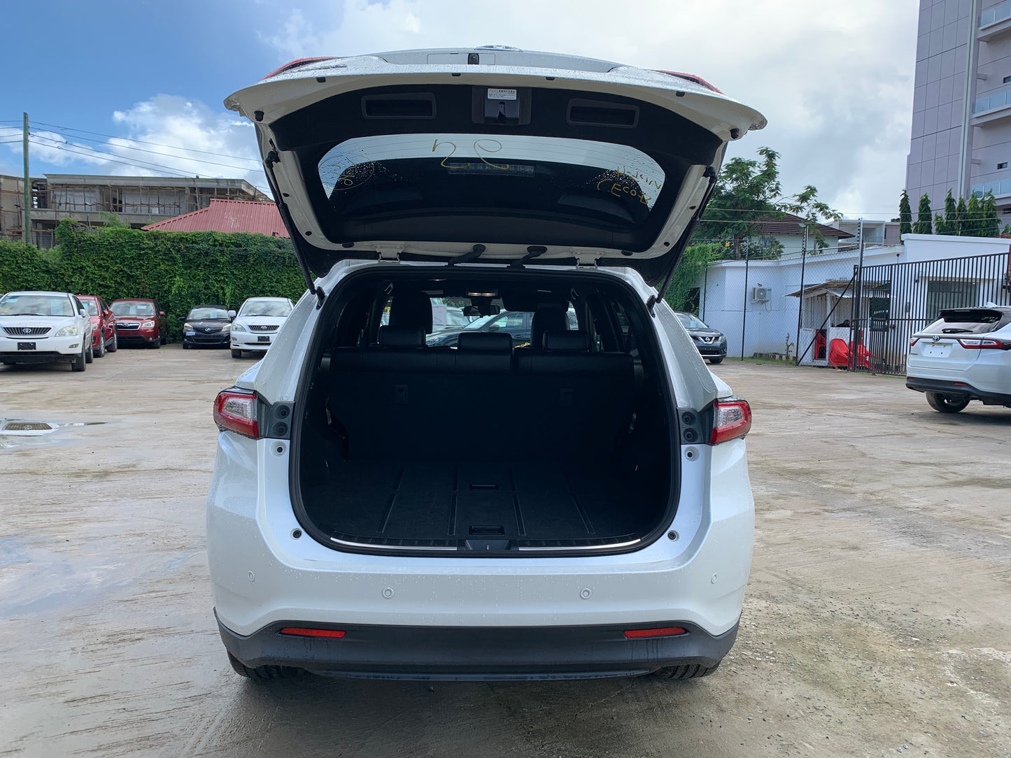 721. Toyota Harrier Elegance 2018