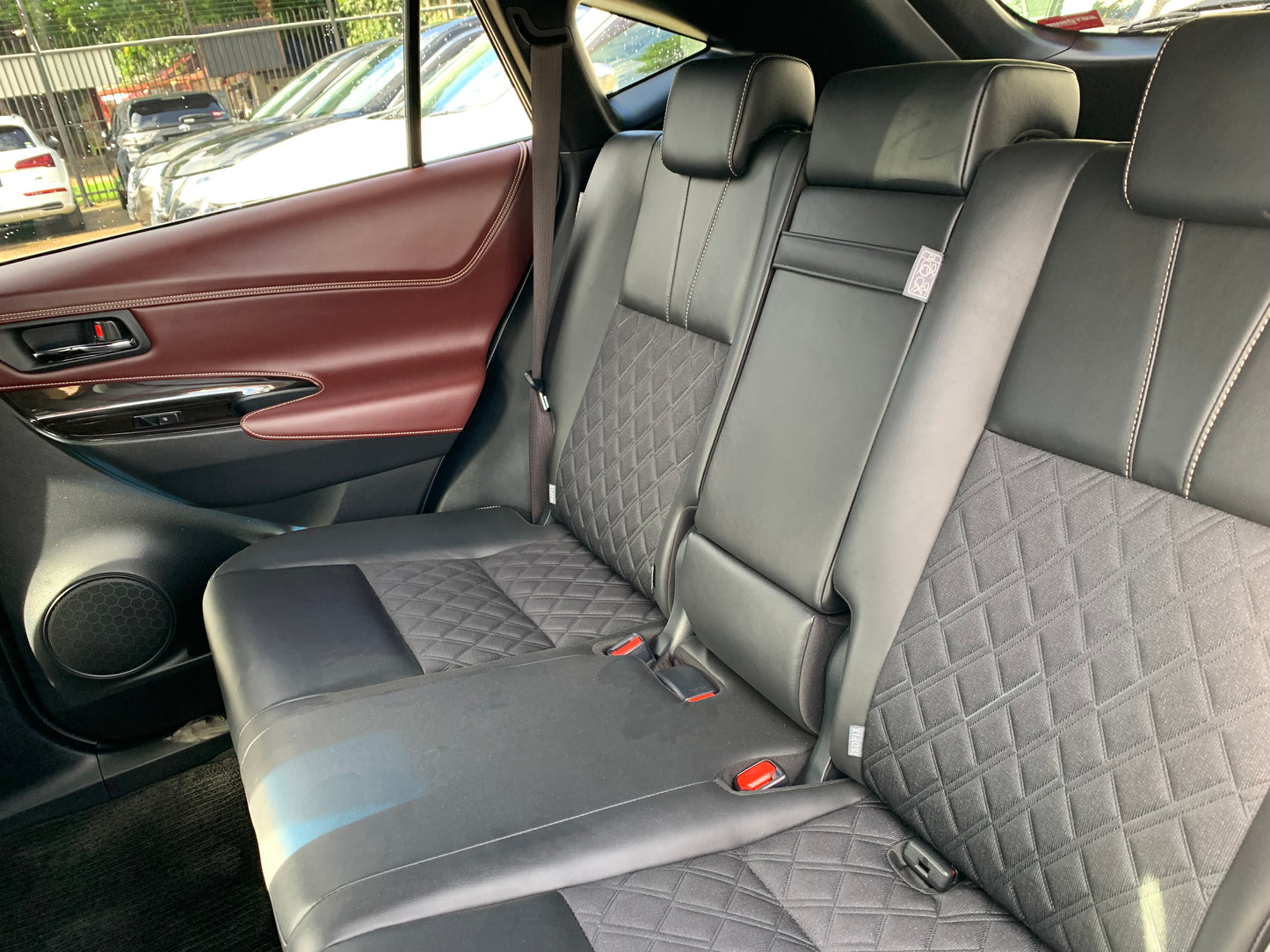 740. Toyota Harrier Premium 2019