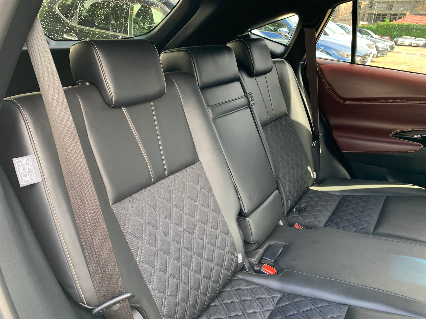 740. Toyota Harrier Premium 2019