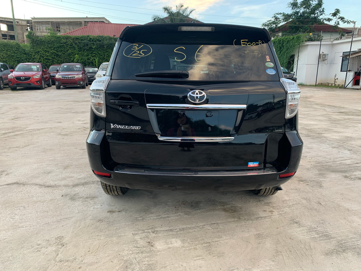 734 Toyota Vanguard 240S 2012