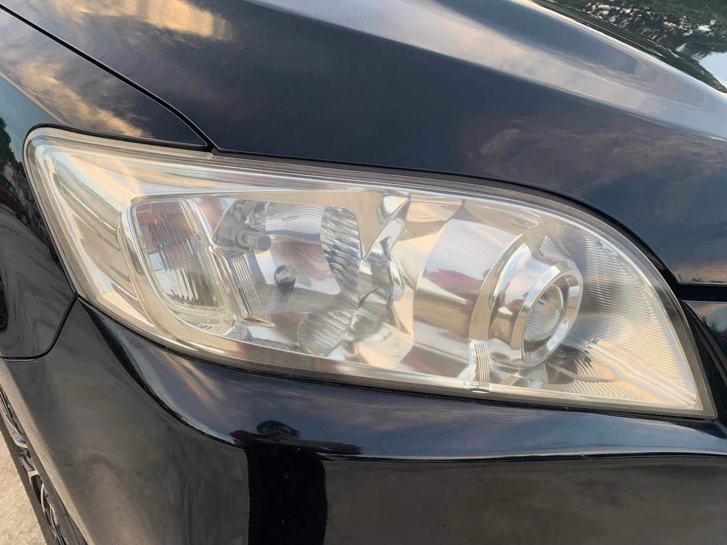 734 Toyota Vanguard 240S 2012