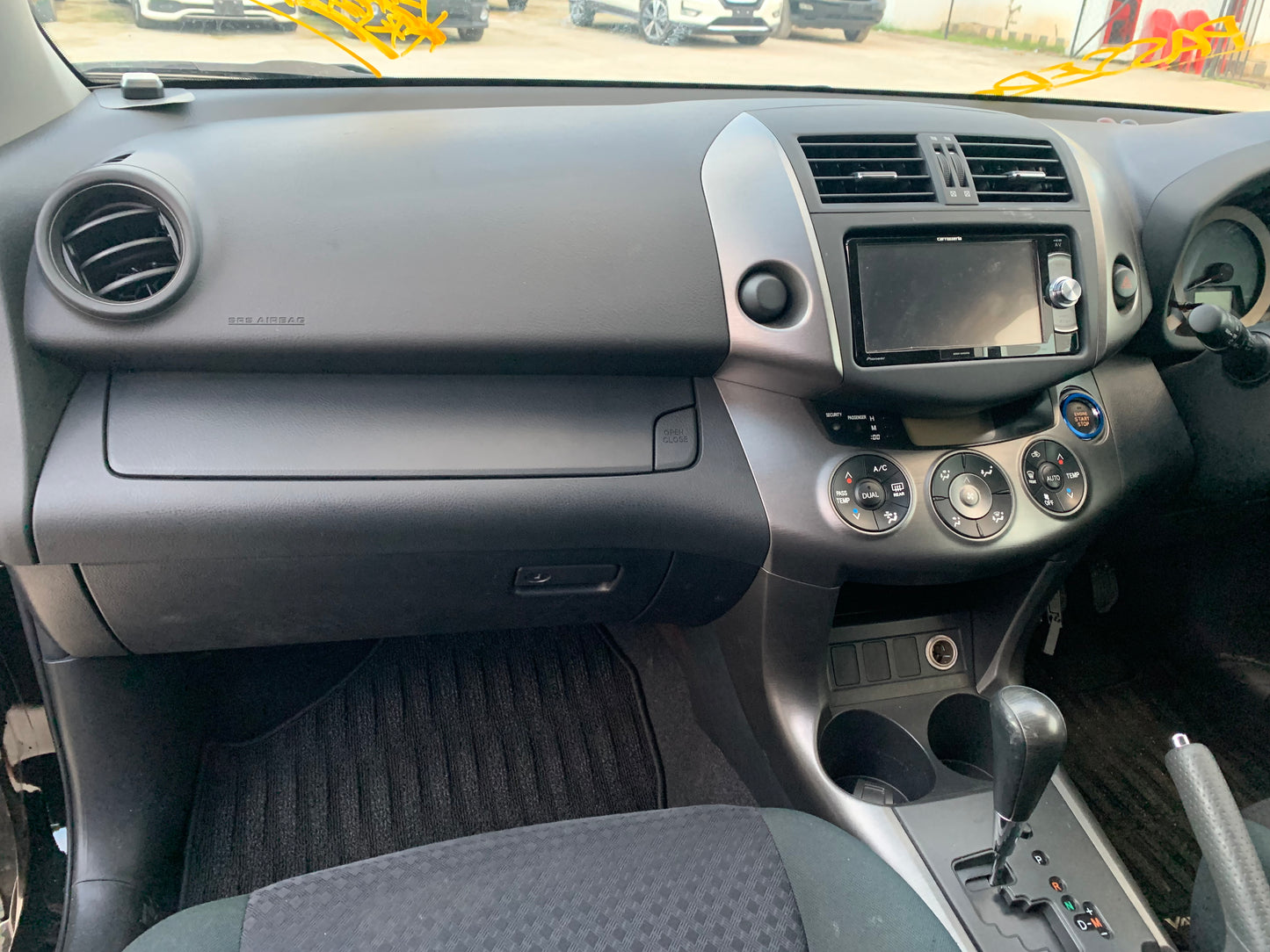 734 Toyota Vanguard 240S 2012