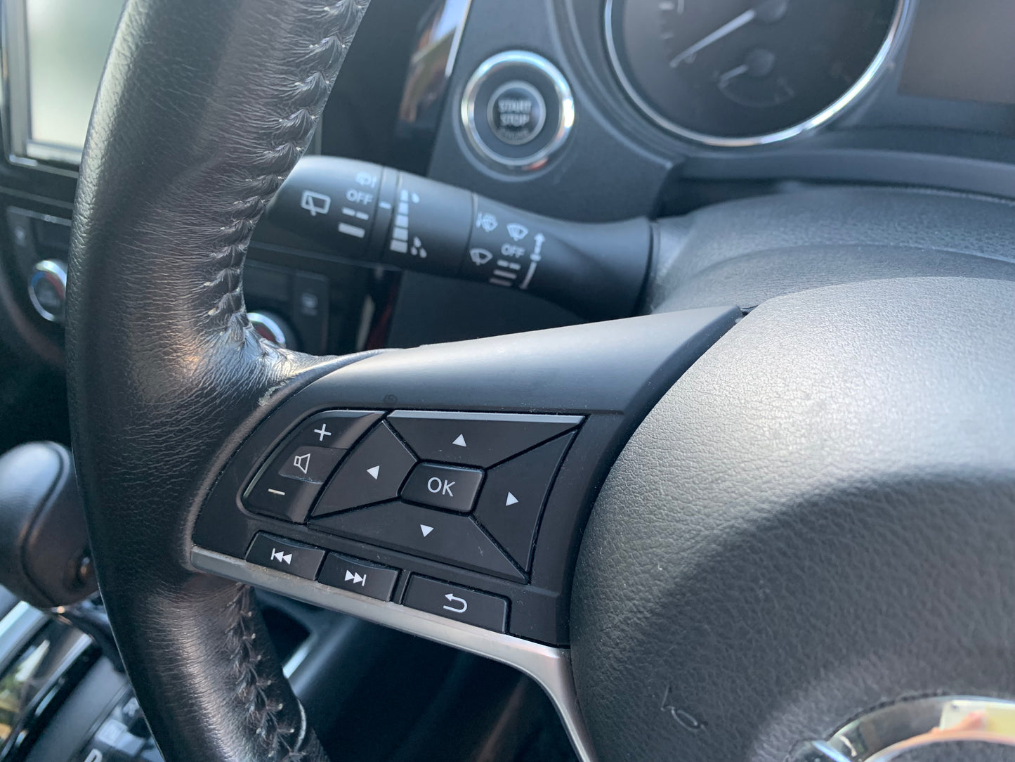 742. Nissan X-Trail 20X 2018