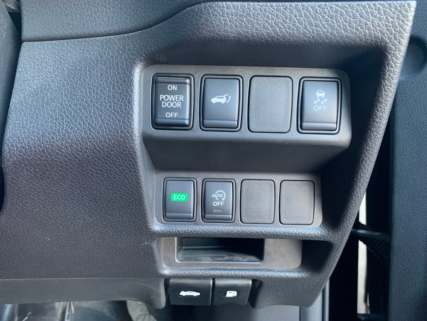 742. Nissan X-Trail 20X 2018