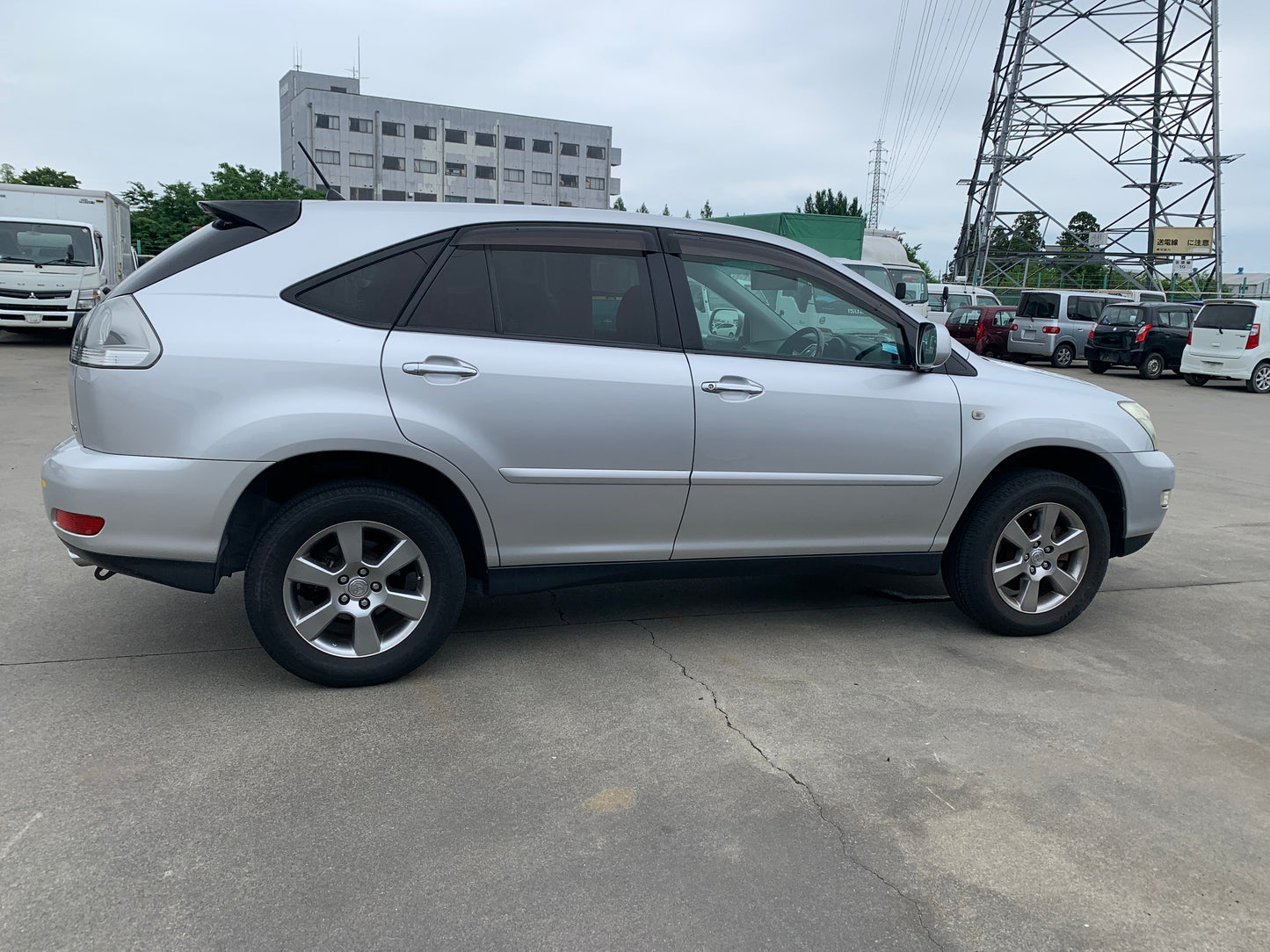 816. Toyota Harrier 240G L-Package 2009