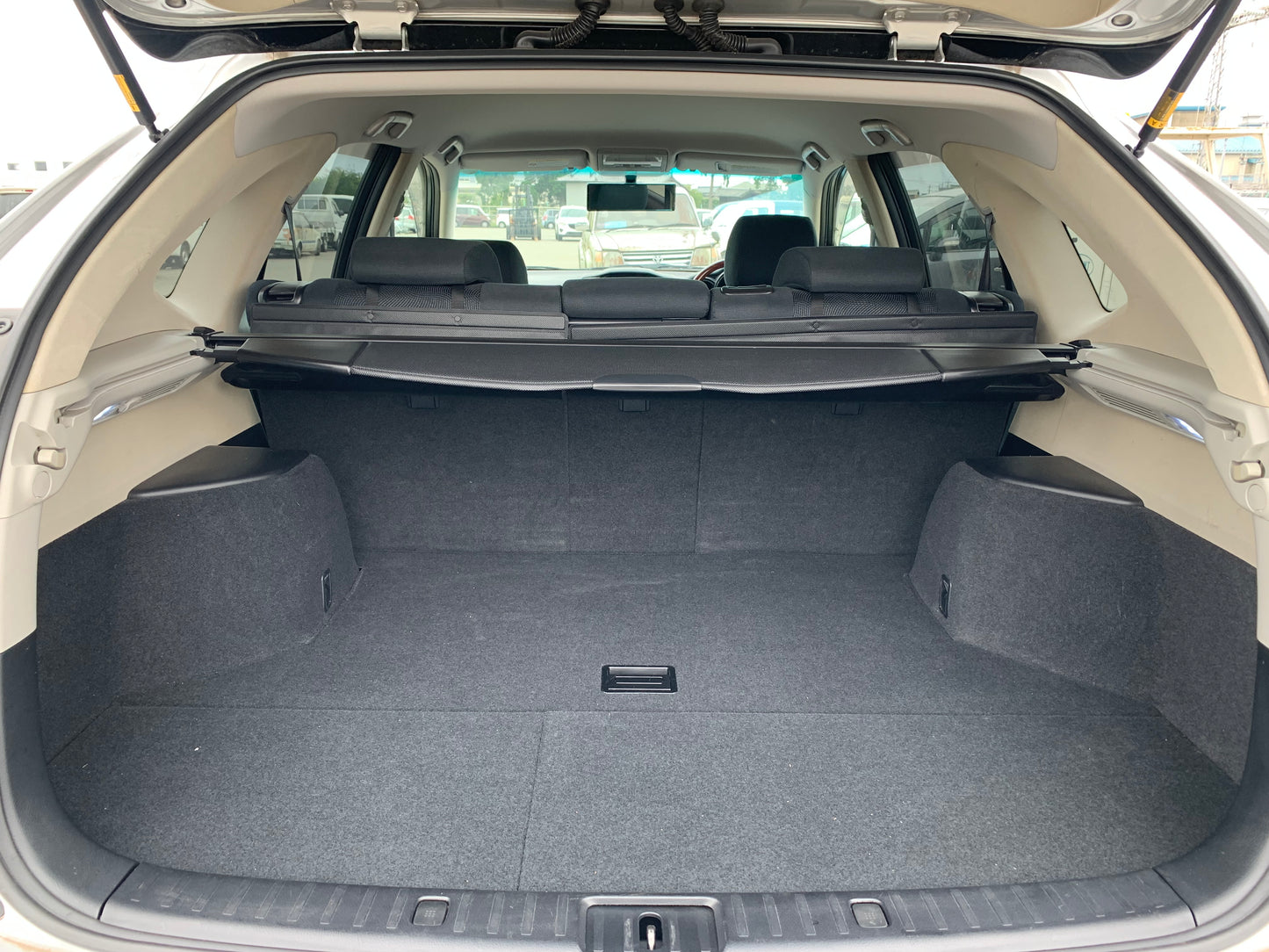816. Toyota Harrier 240G L-Package 2009