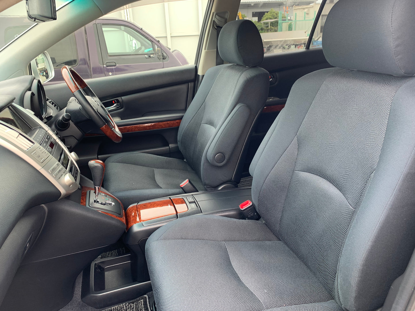 816. Toyota Harrier 240G L-Package 2009