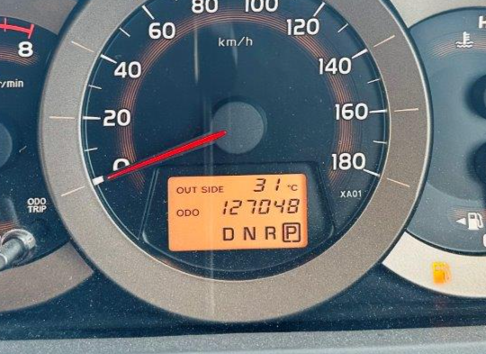 425. Toyota Vanguard 240S 2008