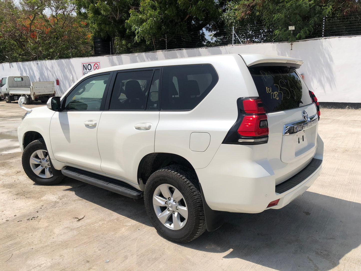 623. Toyota Land Cruiser Prado TX L Package 2019