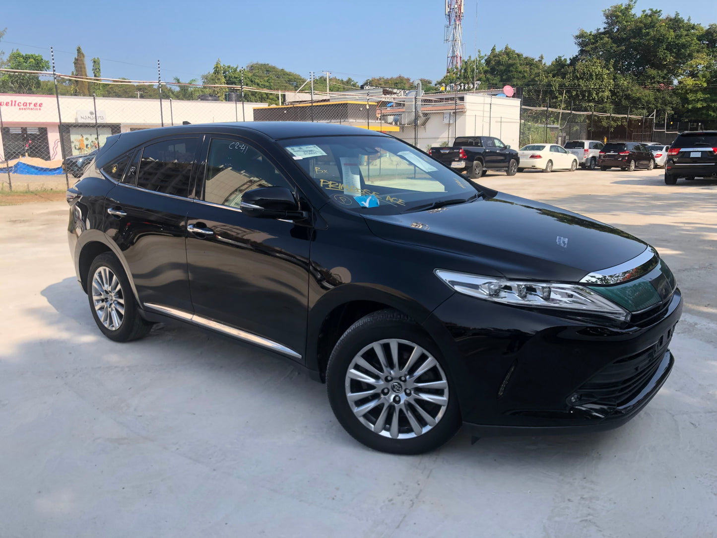 630 Toyota Harrier Premium 2017