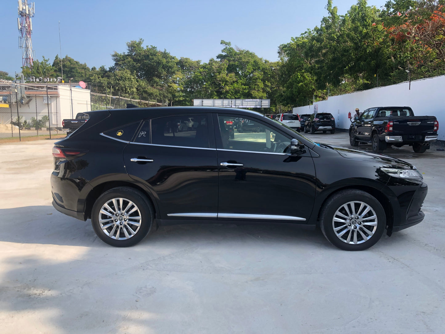 630 Toyota Harrier Premium 2017