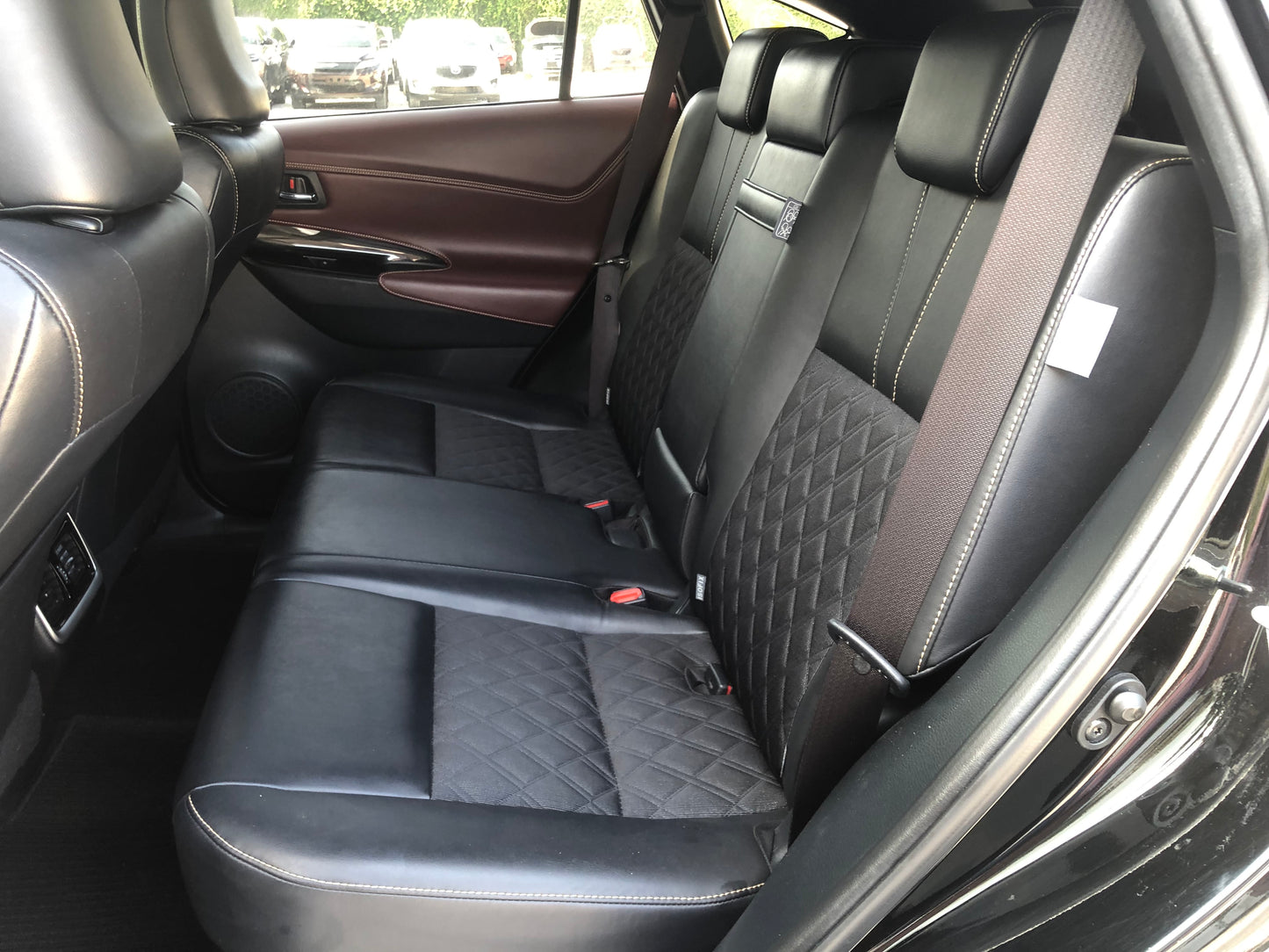 630 Toyota Harrier Premium 2017