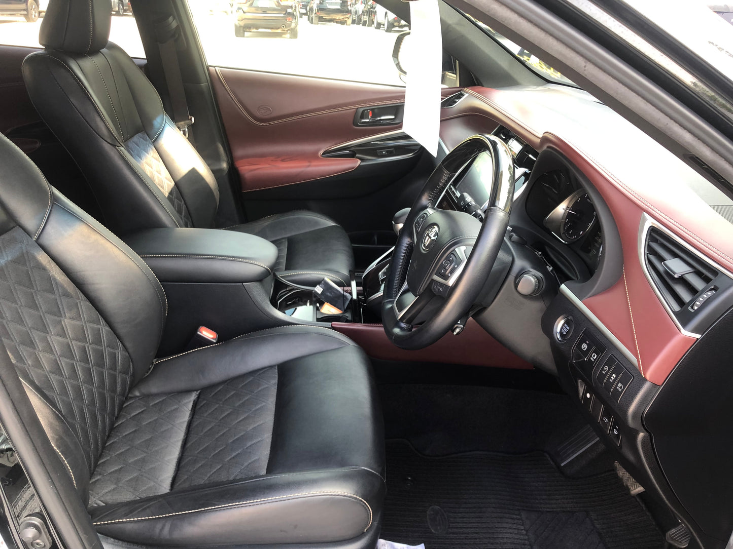 630 Toyota Harrier Premium 2017