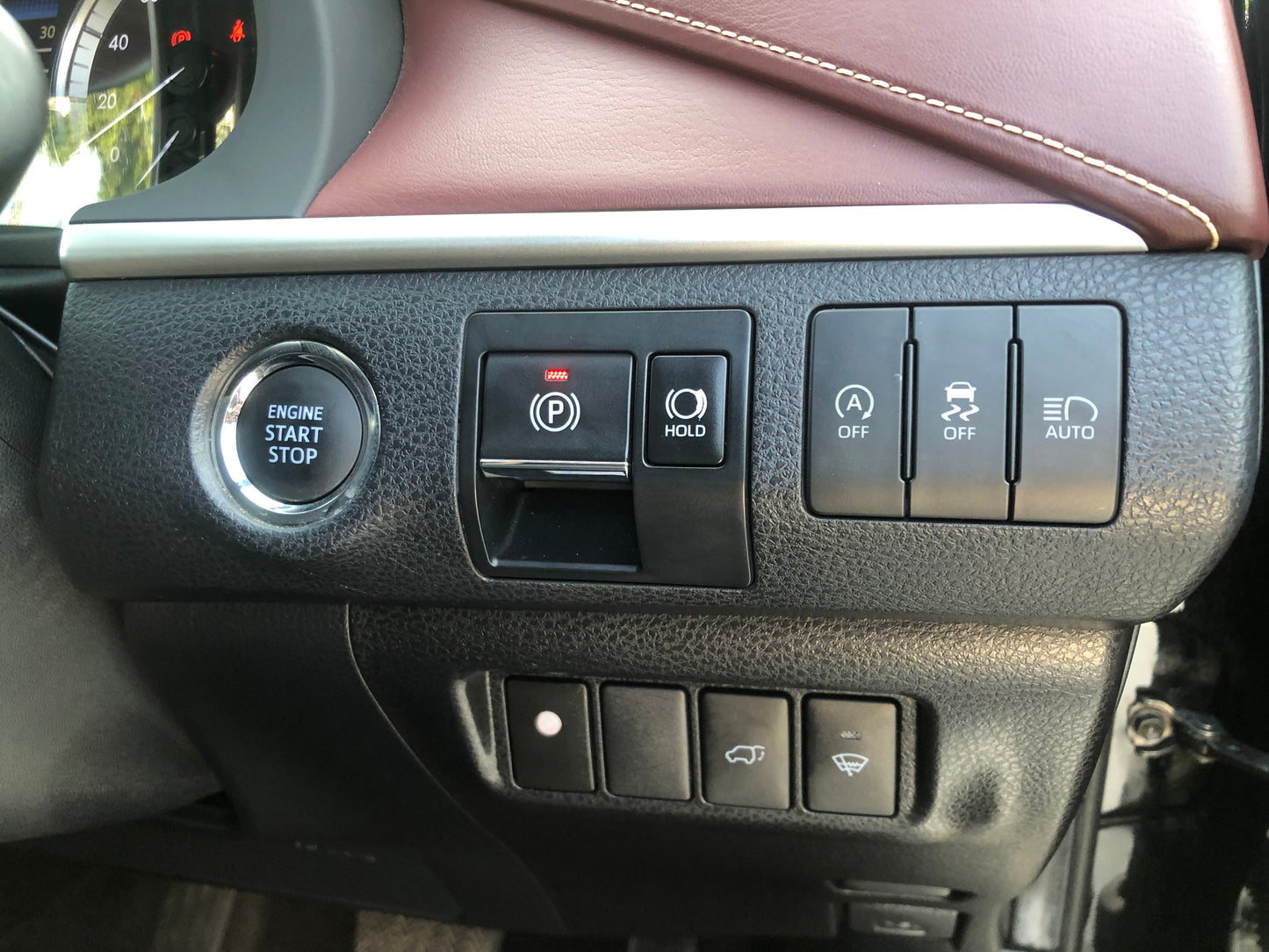 630 Toyota Harrier Premium 2017