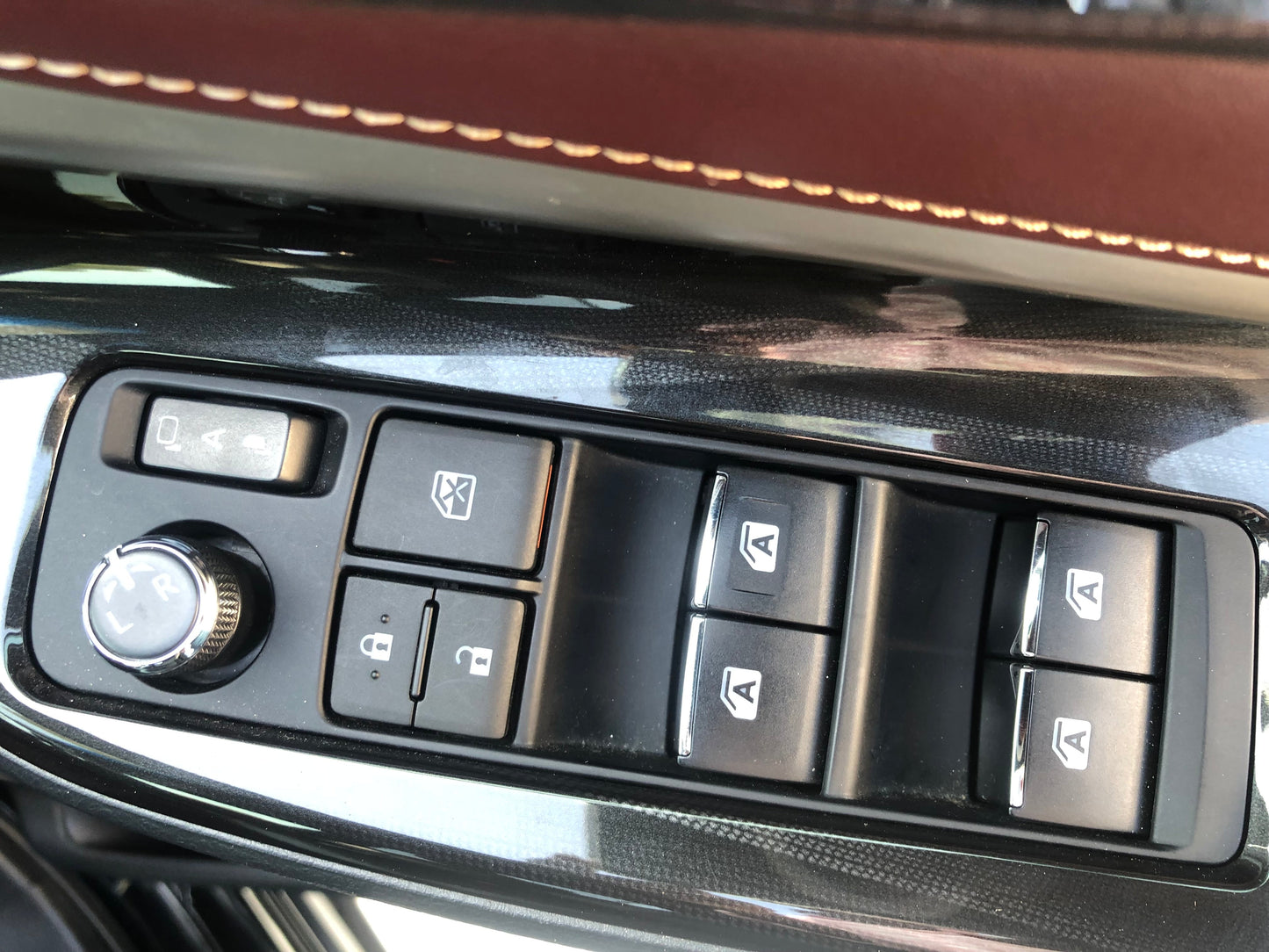 630 Toyota Harrier Premium 2017
