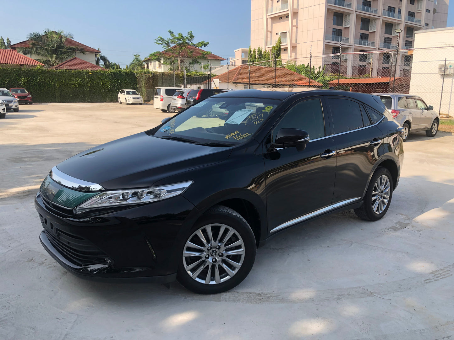 630 Toyota Harrier Premium 2017