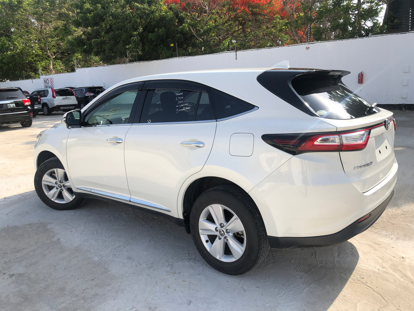 689 Toyota Harrier ELEGANCE 2017