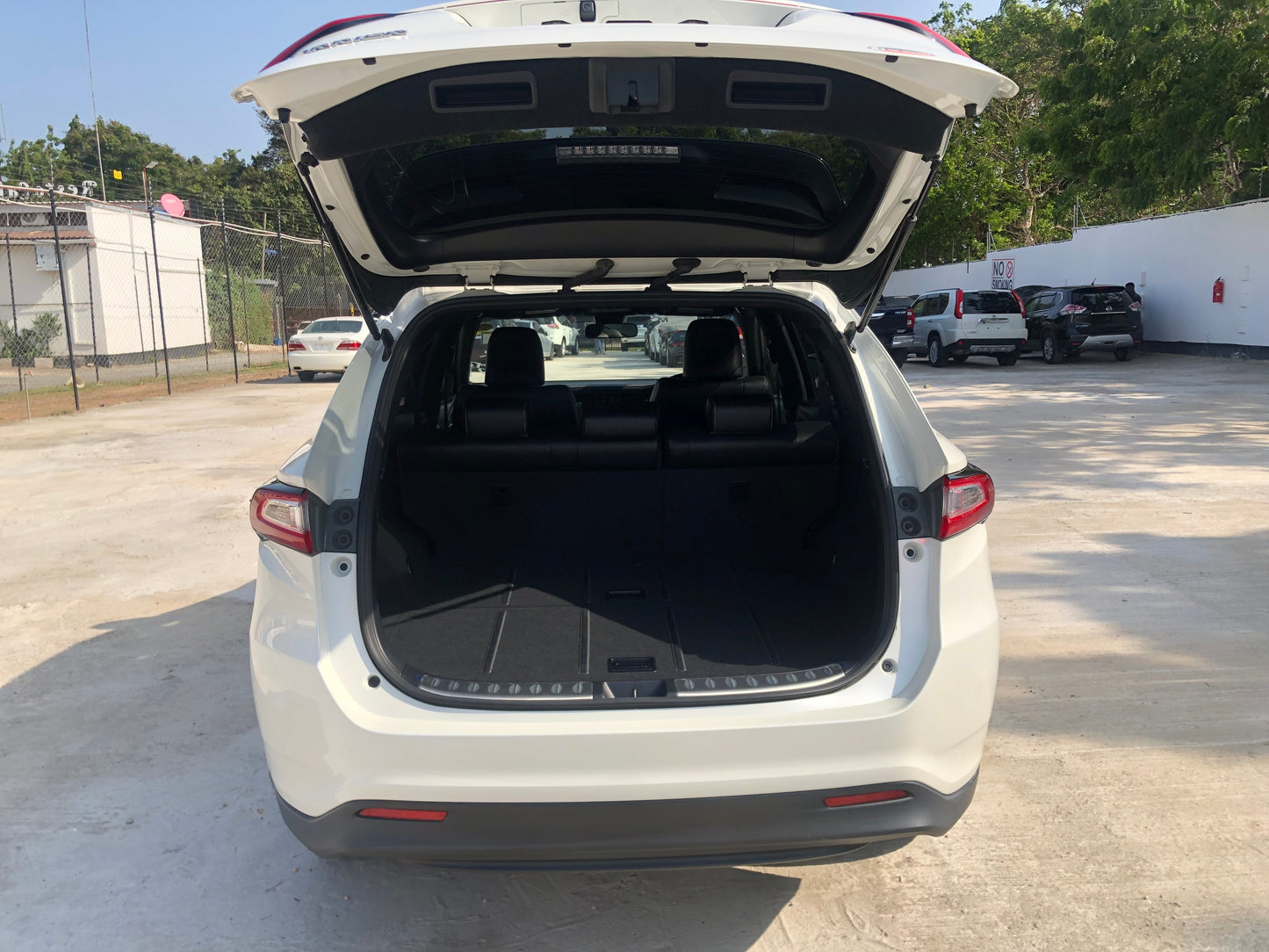 689 Toyota Harrier ELEGANCE 2017