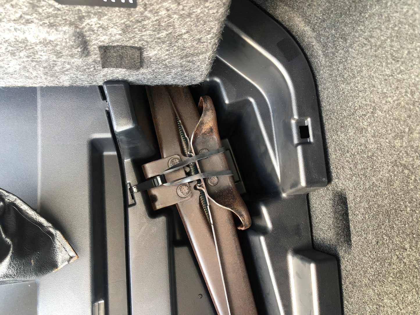 689 Toyota Harrier ELEGANCE 2017