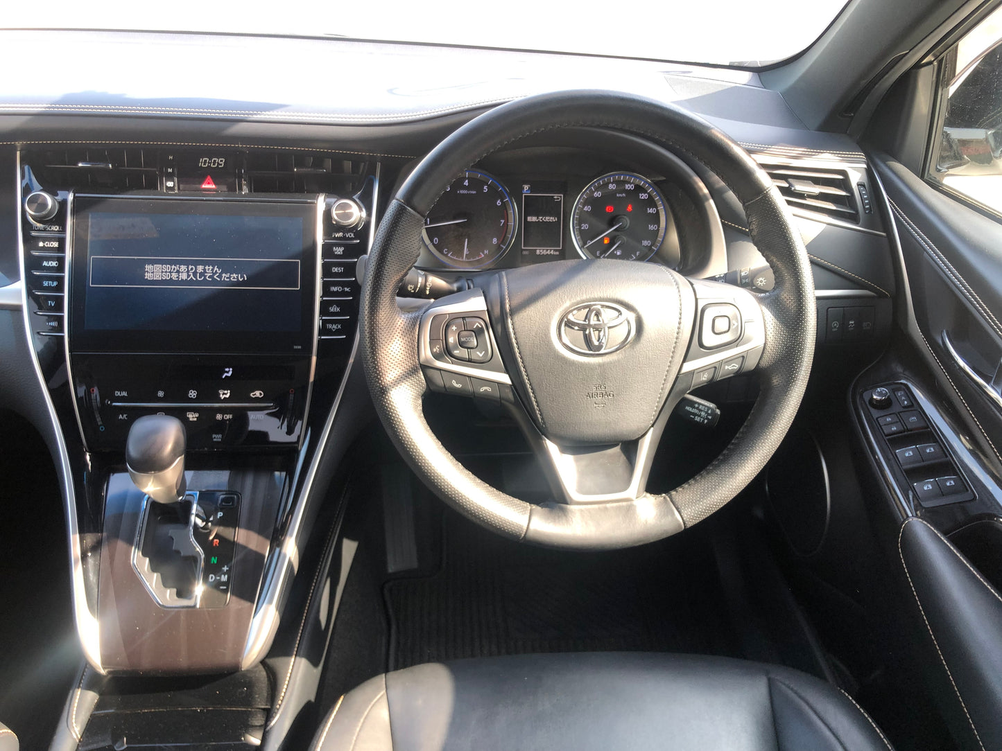 689 Toyota Harrier ELEGANCE 2017