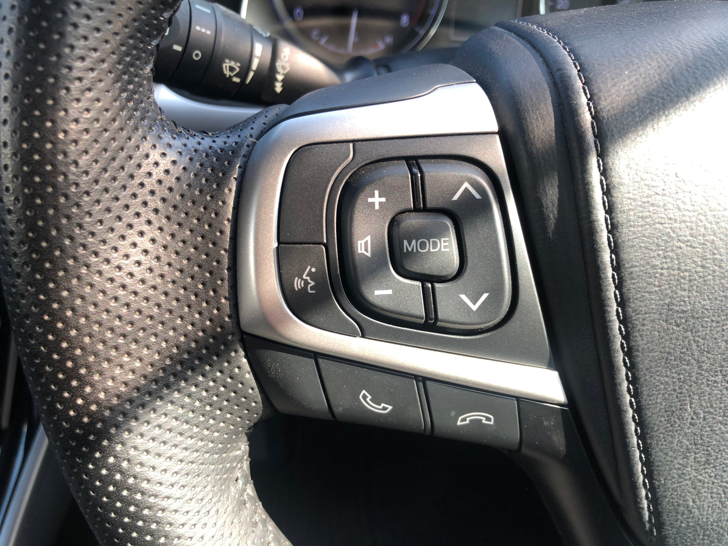 689 Toyota Harrier ELEGANCE 2017